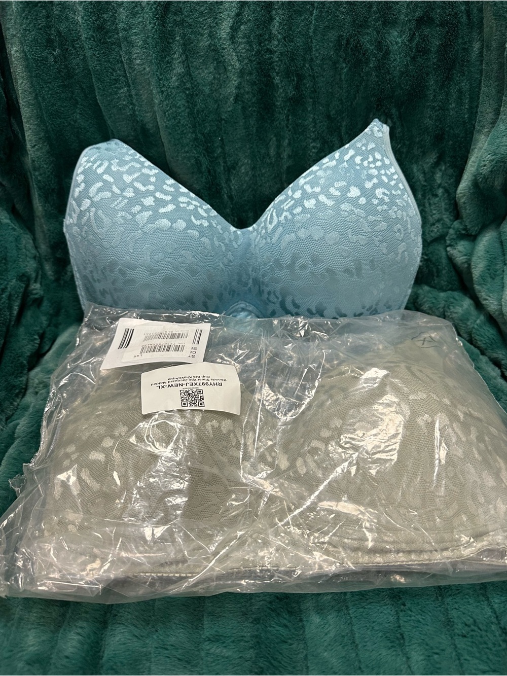 Rhonda Shear Powder Blue Leopard Jacquard Wireless Bra